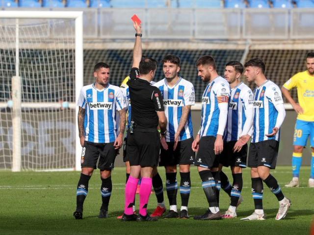 乐彩网APP-【西乙】十人西班牙人0比1终结5连胜 武磊替补登场